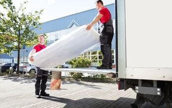 Should You Tip Mattress Delivery Staff?