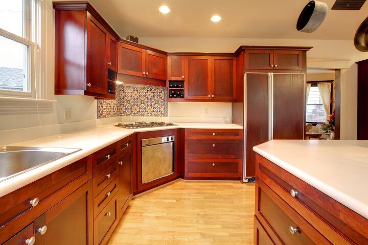 what color hardware with cherry cabinets