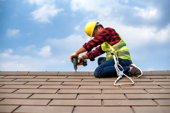 Should You Replace A Roof In The Winter?