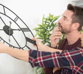 How To Decorate Around A Wall Clock | Upgradedhome.com