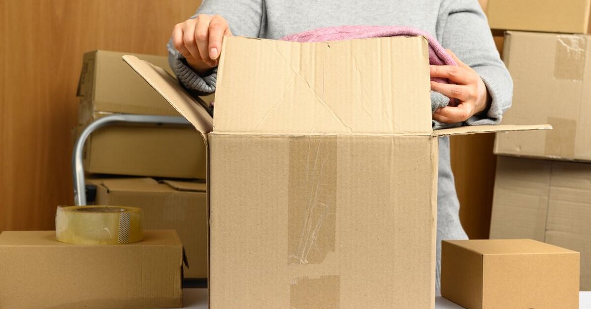 How To Pack A Messy House To Move | Upgradedhome.com