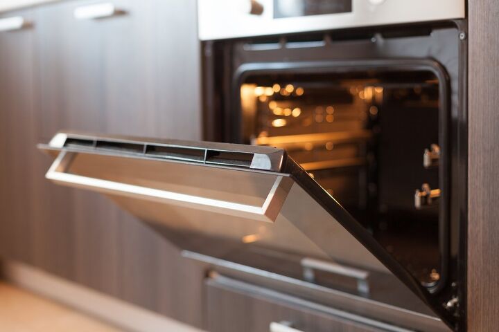 Steam Clean Vs. Self Clean Oven: Which One Is Better?