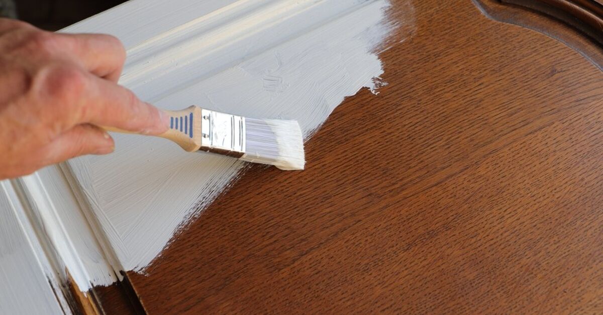 How To Hang Cabinet Doors To Paint | Upgradedhome.com