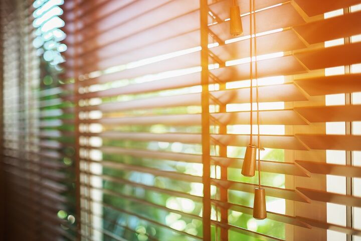 Blinds Vs. Curtains: Which One Is Better For Your Home? 