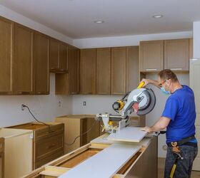 how much should a 1010 kitchen remodel cost