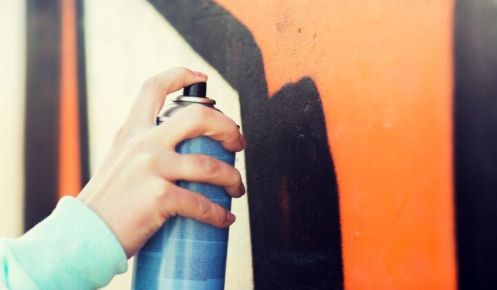 how to get spray paint off hands
