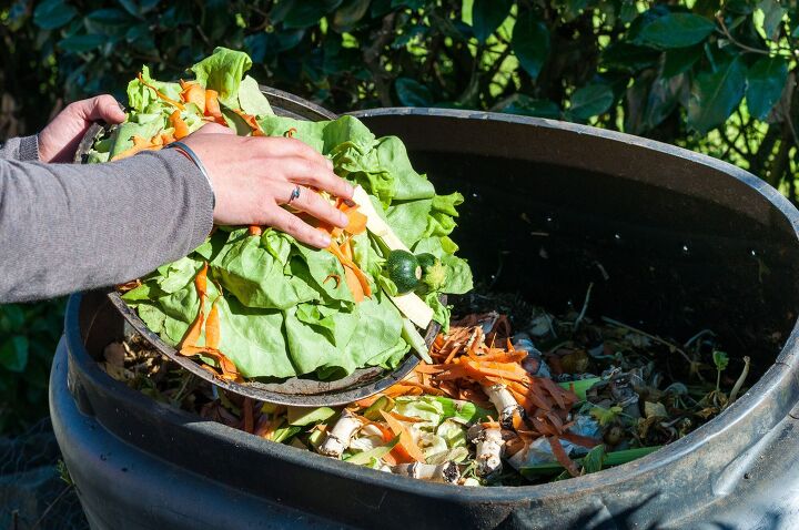 what containers to use when storing compost