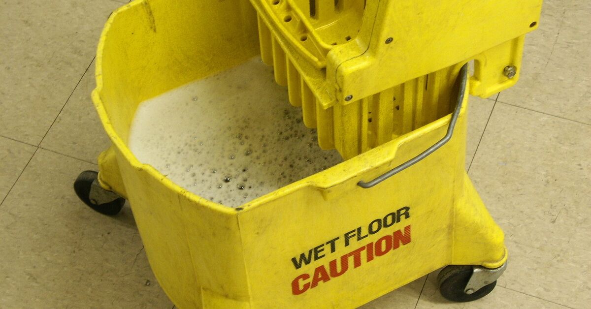 Filthy Mop What is The Correct Way To Handle Dirty Mop Water? | Upgradedhome.com