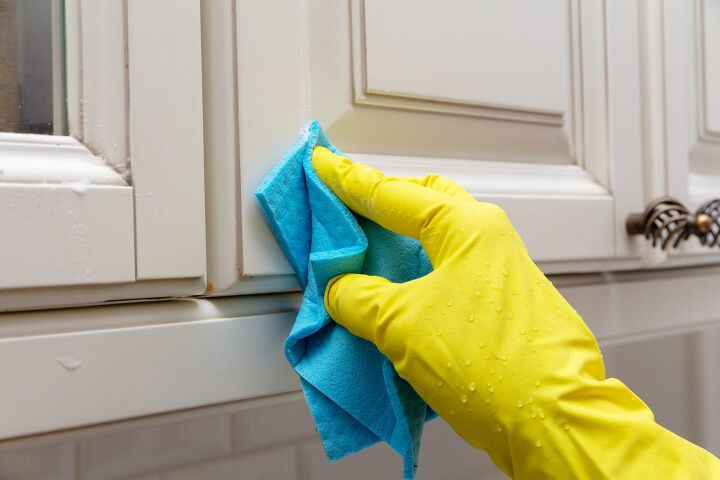 What Is The Best Degreaser For Kitchen Cabinets?