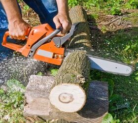 How To Cut Wood Slices With A Chainsaw (Easily & Safely)