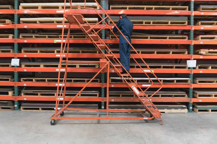 14 different types of ladders with photos