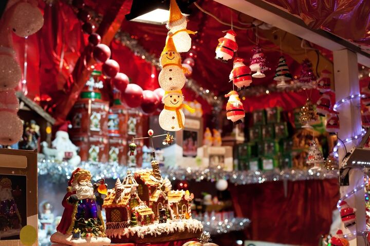 best places to get christmas decorations