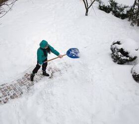 How Long After It Starts Snowing Should I Wait To Shovel?