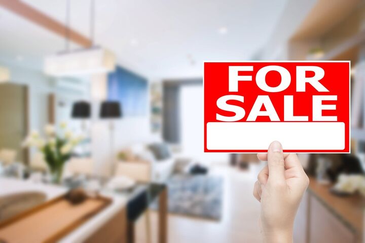 Can You Sell A Home With Furniture?