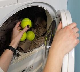 The Pros And Cons Of Dryer Balls Versus Dryer Sheets