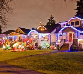 What To Know About HOA Holiday Decoration Rules
